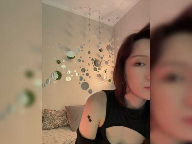 CrazyAleona live cam on BongaCams
