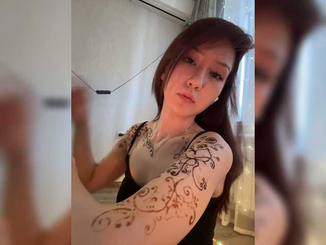 CrazyAleona live cam on BongaCams