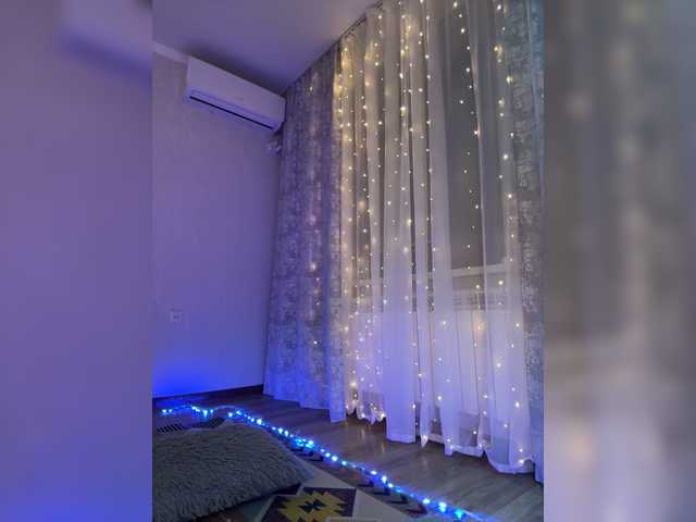 CrazyAleona live webcam show