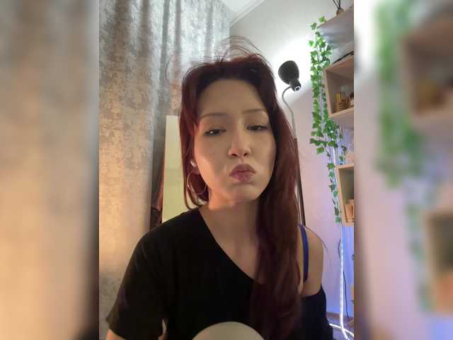 CrazyAleona live cam on BongaCams