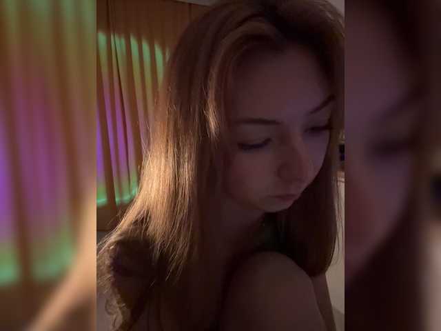 CrazyAleona live cam on BongaCams