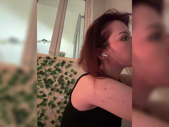 CrazyAleona live cam on BongaCams