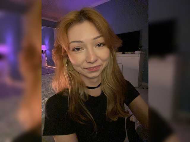 CrazyAleona live cam on BongaCams