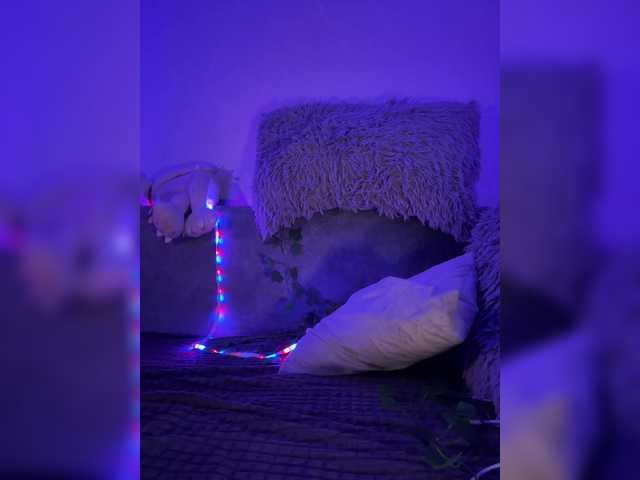 CrazyAleona live cam on BongaCams