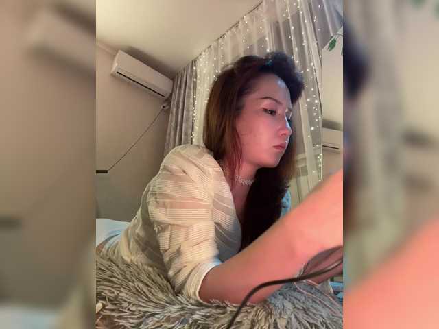 CrazyAleona live cam on BongaCams