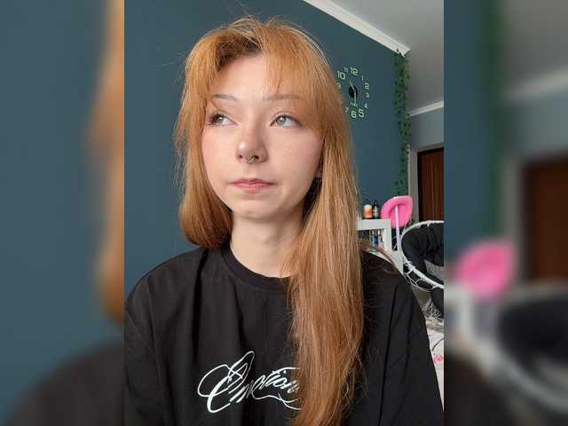 CrazyAleona live cam on BongaCams