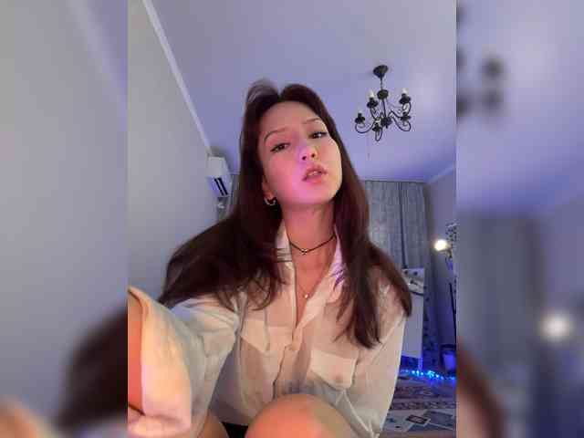 ShyAlya webcam