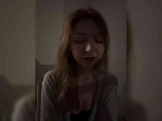 ShyAlya webcam