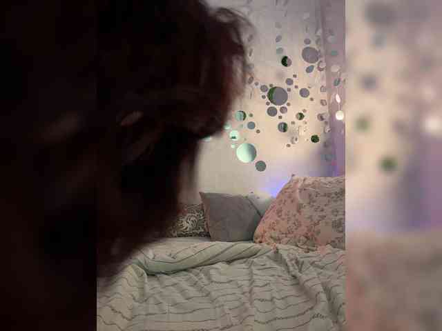 ShyAlya webcam