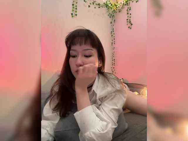 ShyAlya webcam