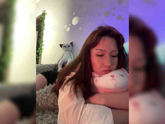 ShyAlya webcam