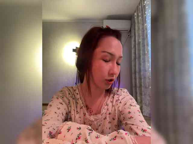 ShyAlya webcam