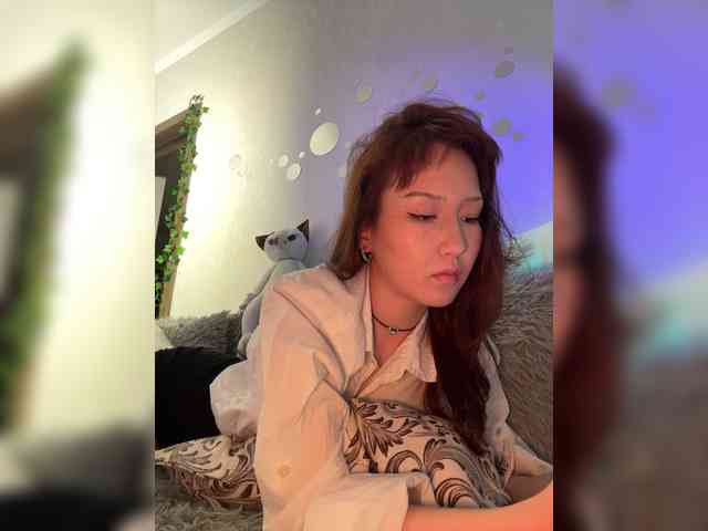 ShyAlya webcam
