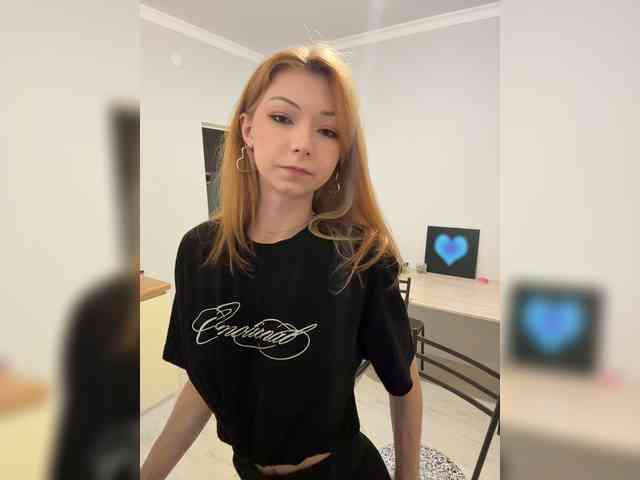 ShyAlya webcam