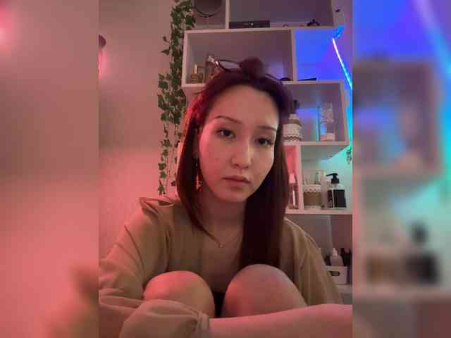 ShyAlya webcam
