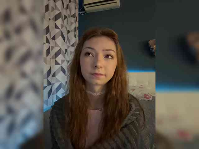 ShyAlya webcam