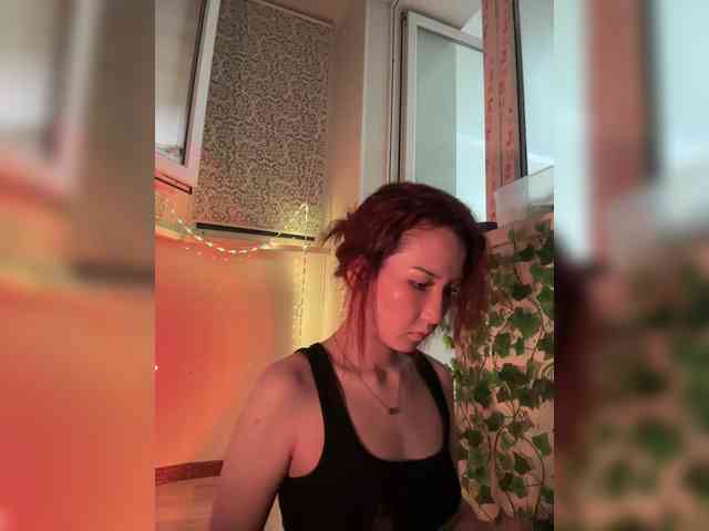 ShyAlya webcam