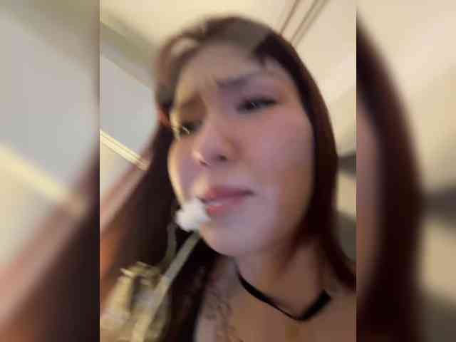 ShyAlya webcam