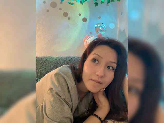 ShyAlya webcam