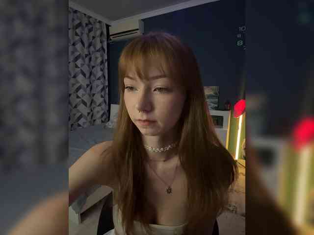 ShyAlya webcam