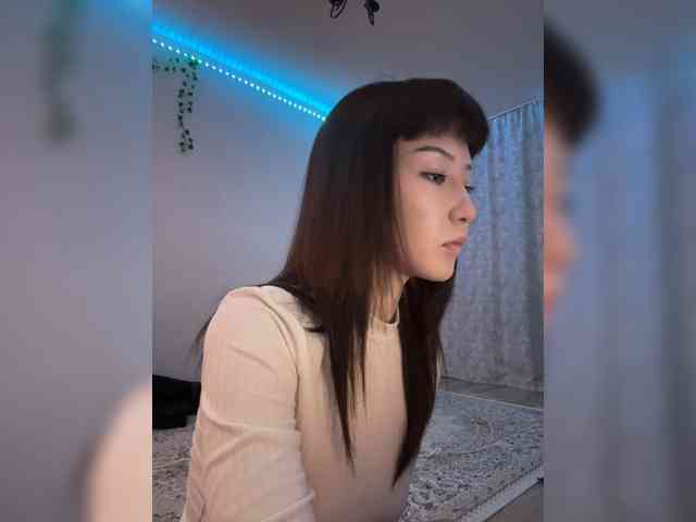 ShyAlya webcam