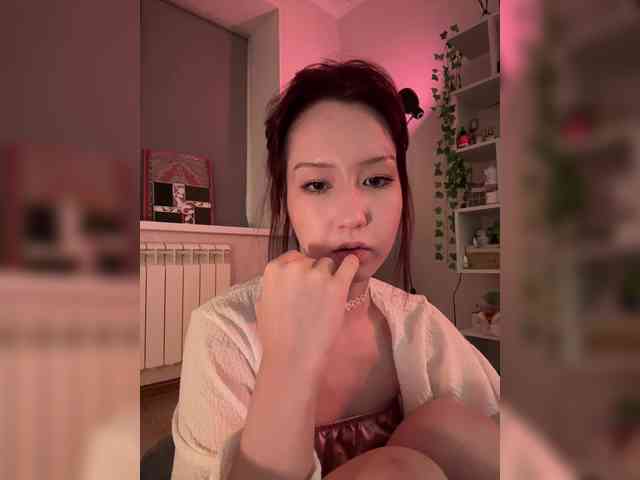 ShyAlya webcam