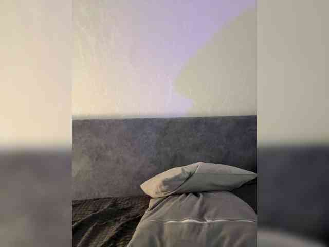 ShyAlya webcam