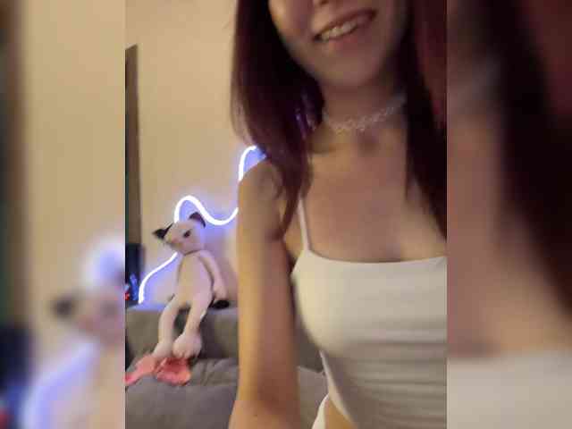 ShyAlya webcam