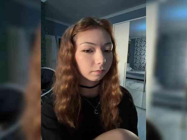 ShyAlya webcam