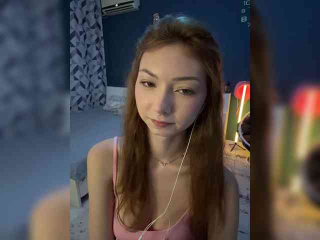 ShyAlya webcam
