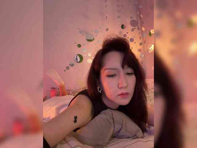 ShyAlya webcam
