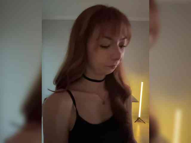 ShyAlya webcam