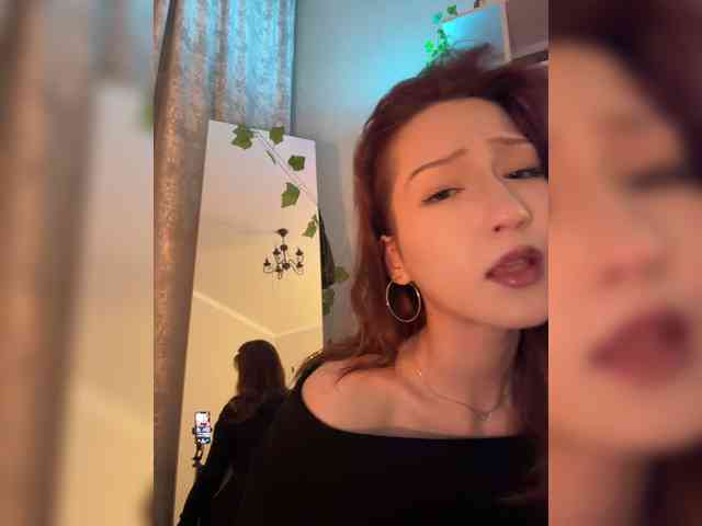 ShyAlya webcam