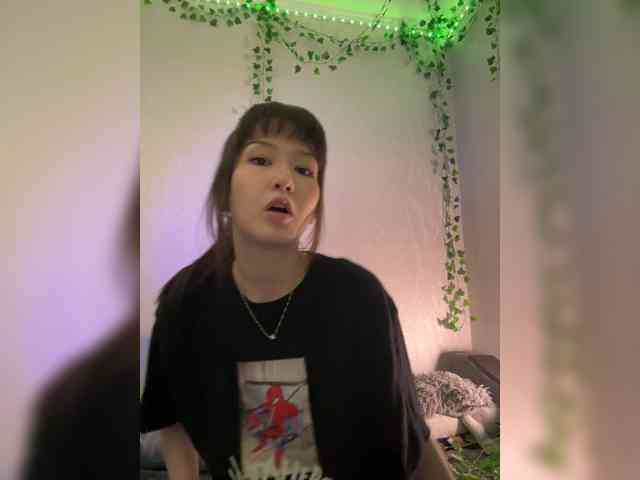 ShyAlya webcam