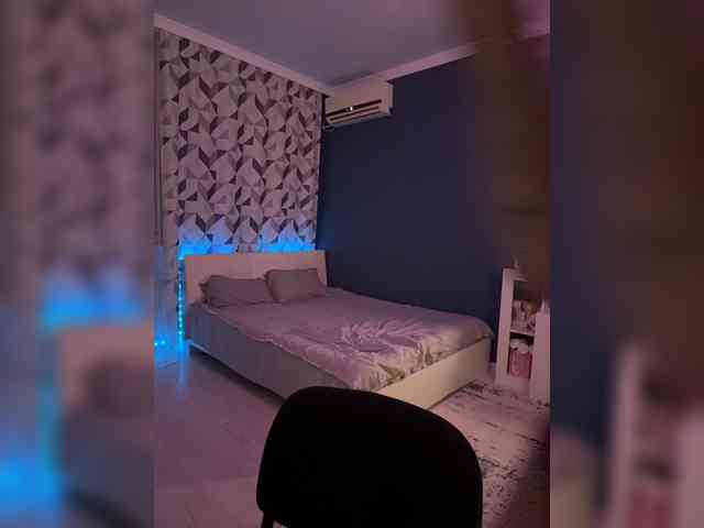 ShyAlya webcam