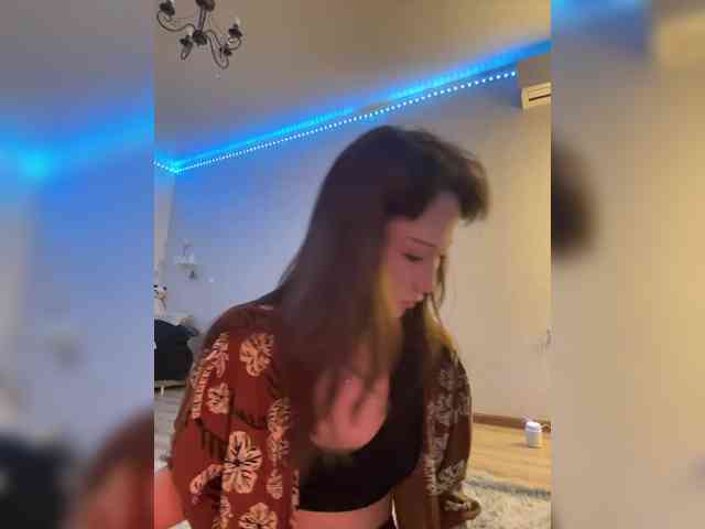 ShyAlya webcam