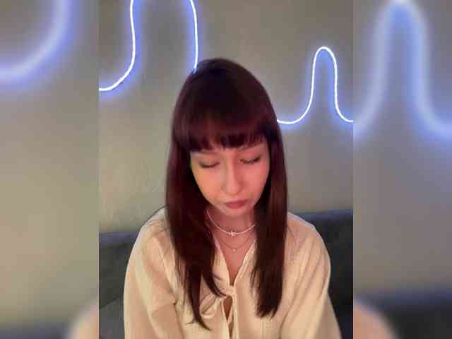 ShyAlya webcam