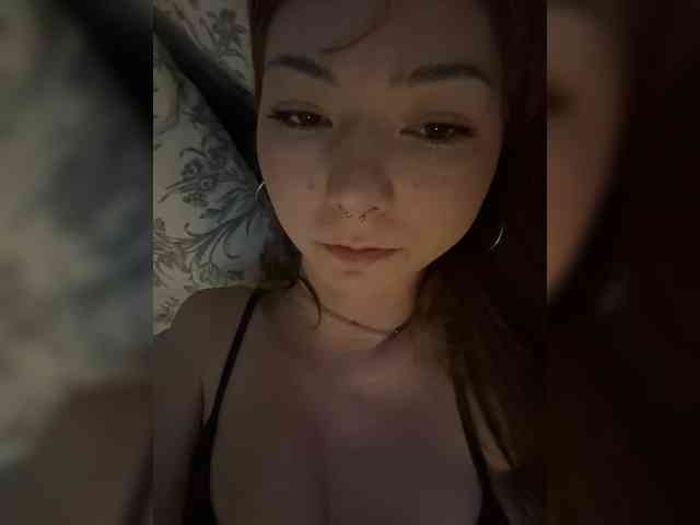 ShyAlya webcam