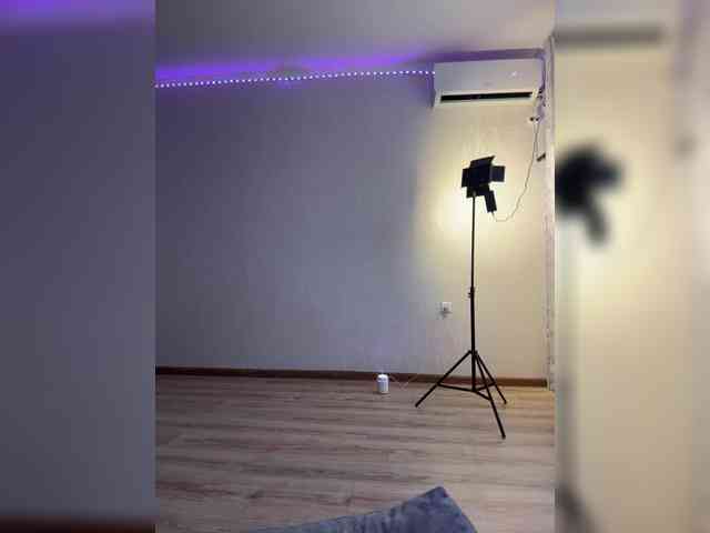 ShyAlya webcam
