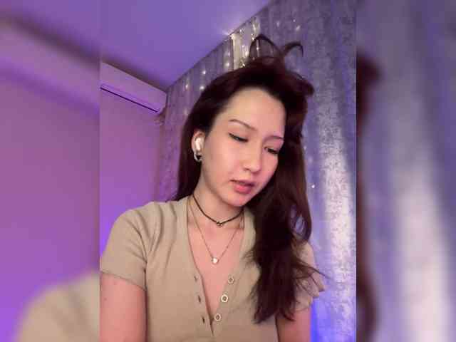 ShyAlya webcam