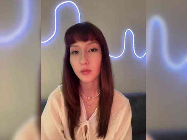 ShyAlya webcam