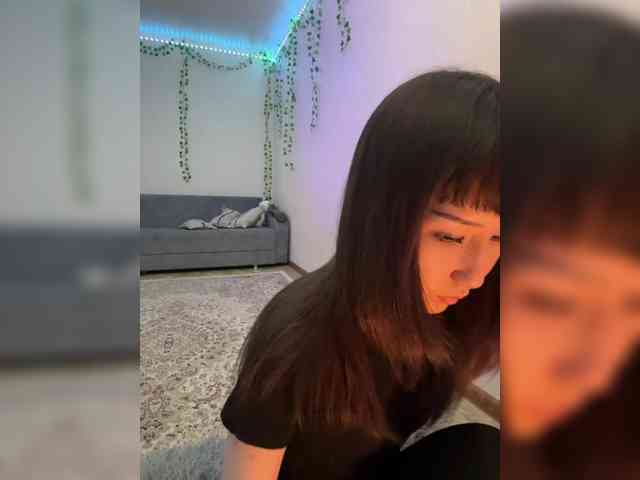 ShyAlya webcam
