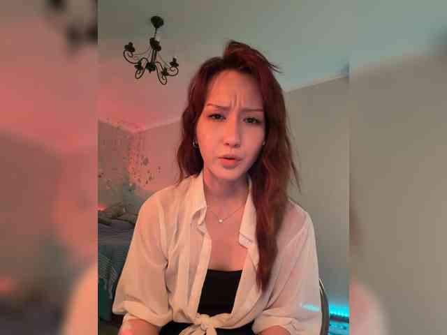ShyAlya webcam