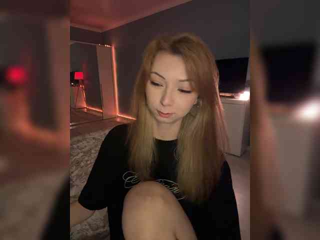 ShyAlya webcam