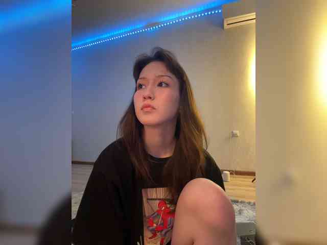 ShyAlya webcam