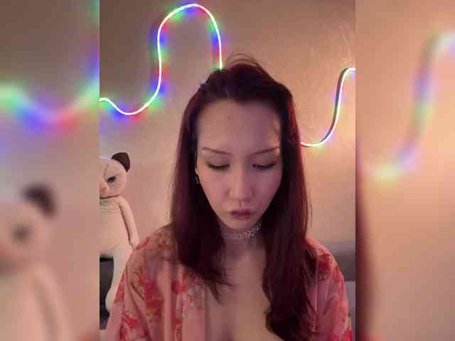 ShyAlya webcam