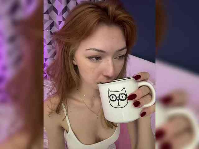 ShyAlya webcam