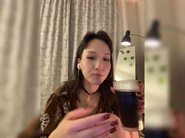 ShyAlya webcam