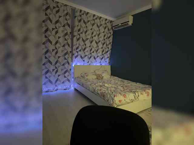 ShyAlya webcam