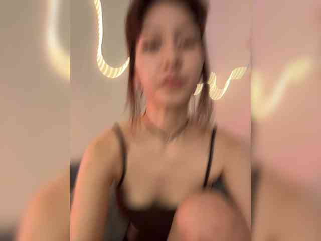ShyAlya webcam